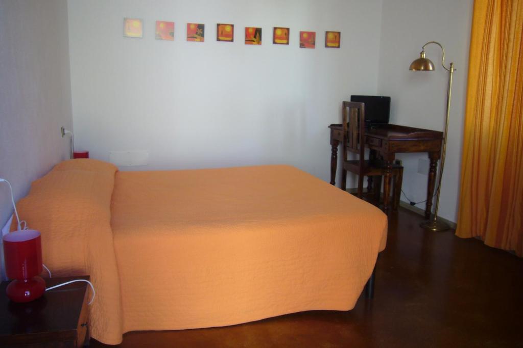 Łóżko lub łóżka w pokoju w obiekcie Lanita B&B