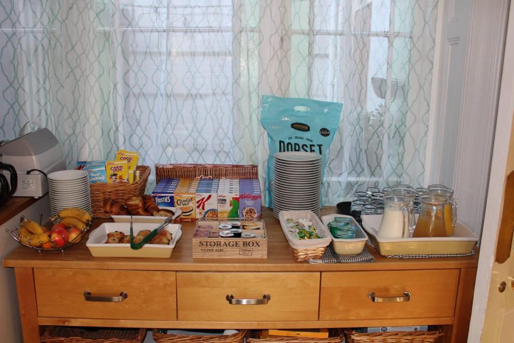 Comida en o cerca de este hotel