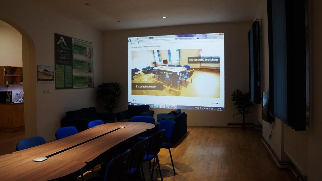 TV a/nebo společenská místnost v ubytování Apartmán Alesta Bruntál
