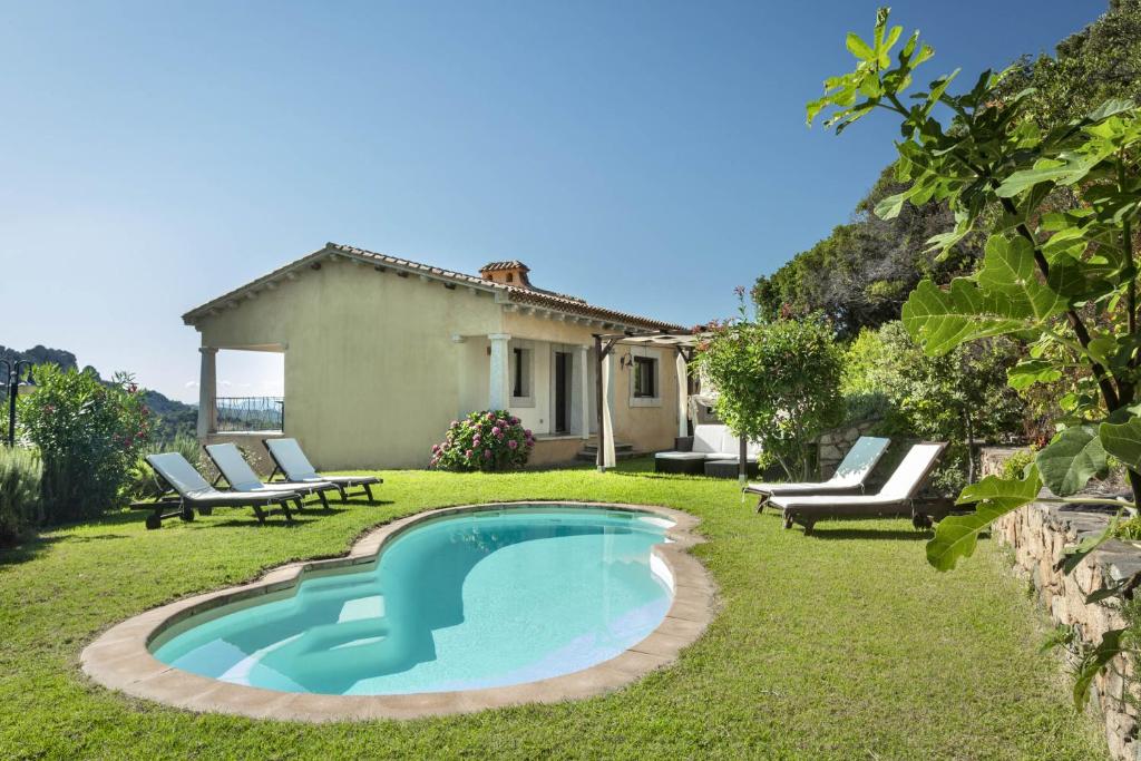 Kolam renang di atau dekat dengan Porto Cervo-Villa La Gjanda