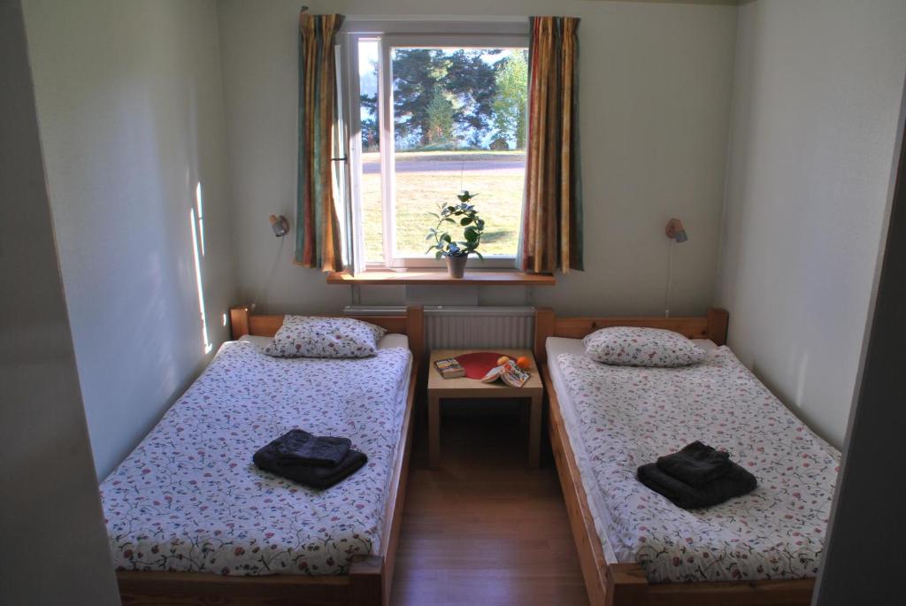 Postel nebo postele na pokoji v ubytování Solviken Tranås Hostel