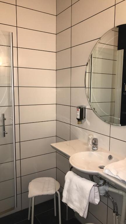 Koupelna v ubytování Hôtel Vulcain