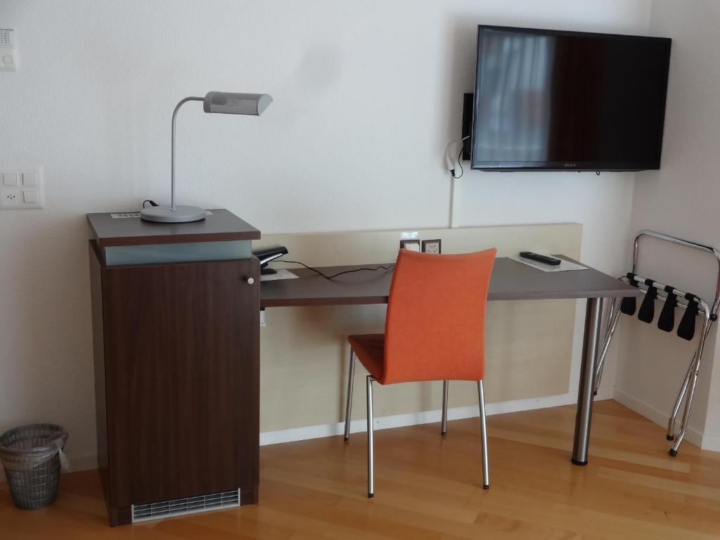 TV a/nebo společenská místnost v ubytování Appartements Feehof