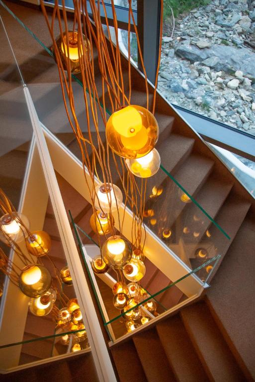 Foto Zermatis asuva majutusasutuse Hotel Sonne galeriist