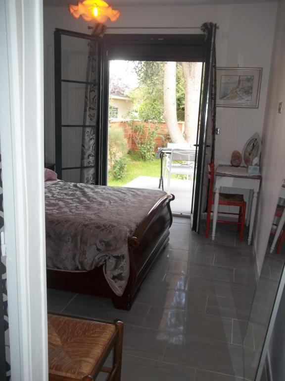 CUGNAUX Toulouse Metropole OUEST Chambre Privée de Luxe - SDB WC privée Terrasse Piscine Aqua Bike - Habitación Doble Deluxe Con Ducha