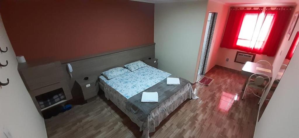  Charlott Hotel