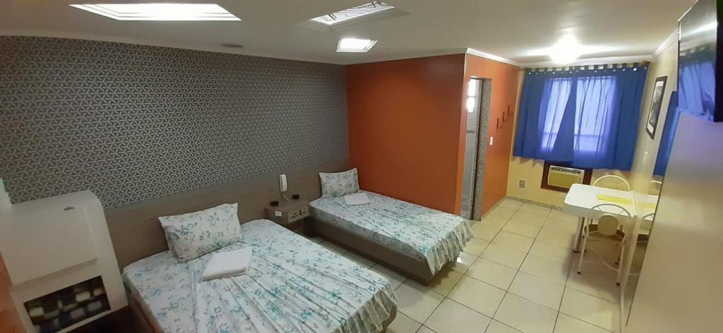 Charlott Hotel