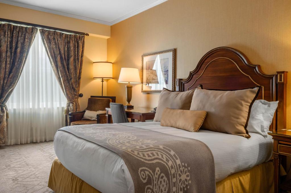 Omni Royal Orleans Hotel - Deluxe Queen Room