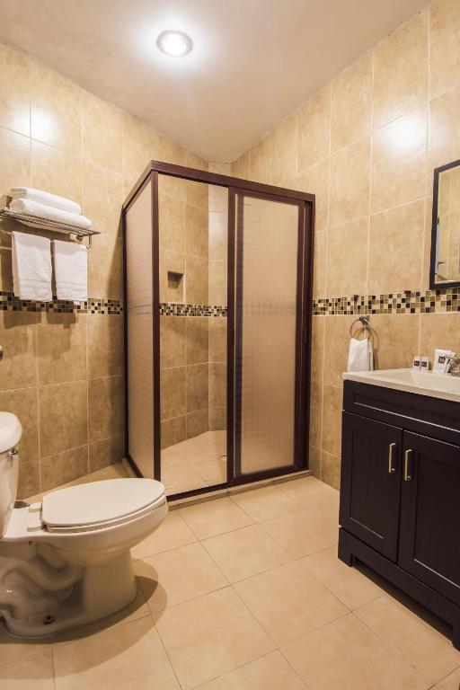 Koupelna v ubytování Hotel Majova Inn Xalapa