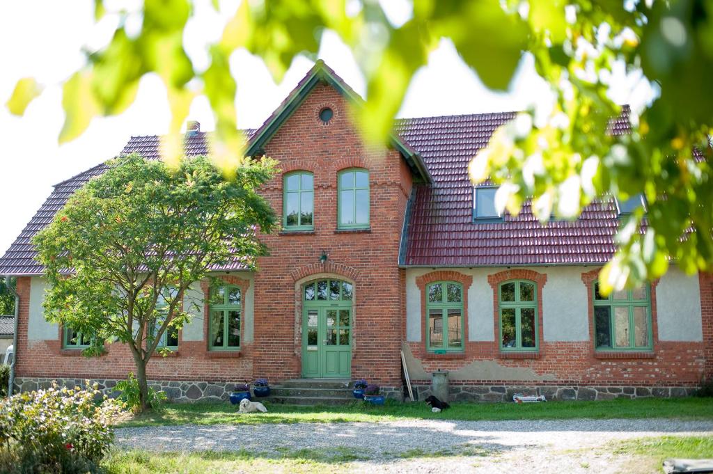 Gutshausferien - Apartment With Garden View