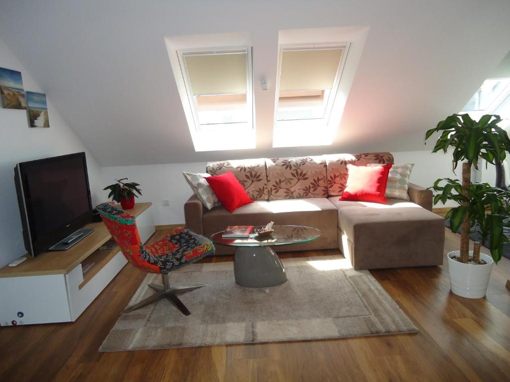 Apartment Spectre - 2