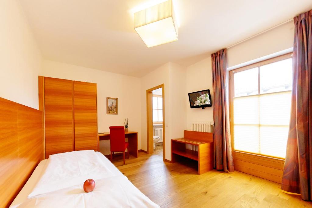 Telewizja i/lub zestaw kina domowego w obiekcie Hotel Teutschhaus