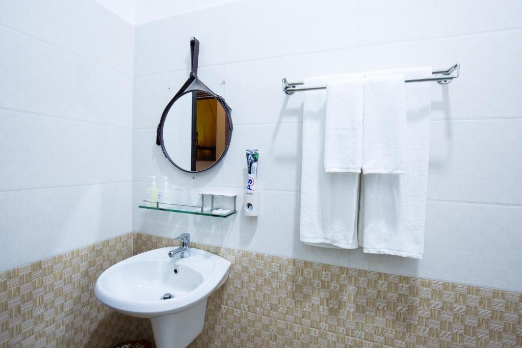 Koupelna v ubytování Nem's House Hội An