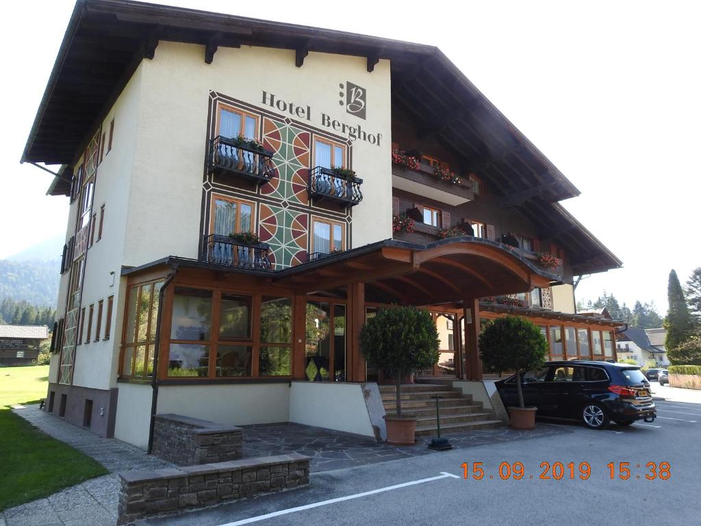 Budova, kde se hotel nachází
