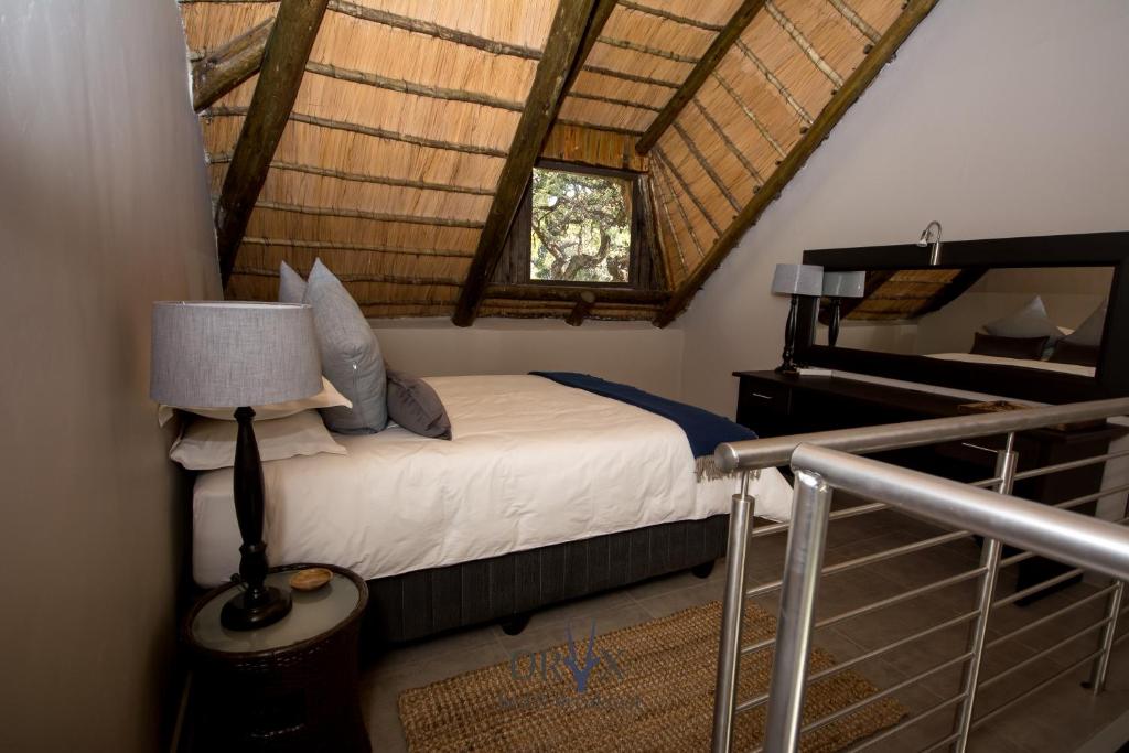 Una cama o camas en una habitación de Oryx B&B Reserved Guests Only