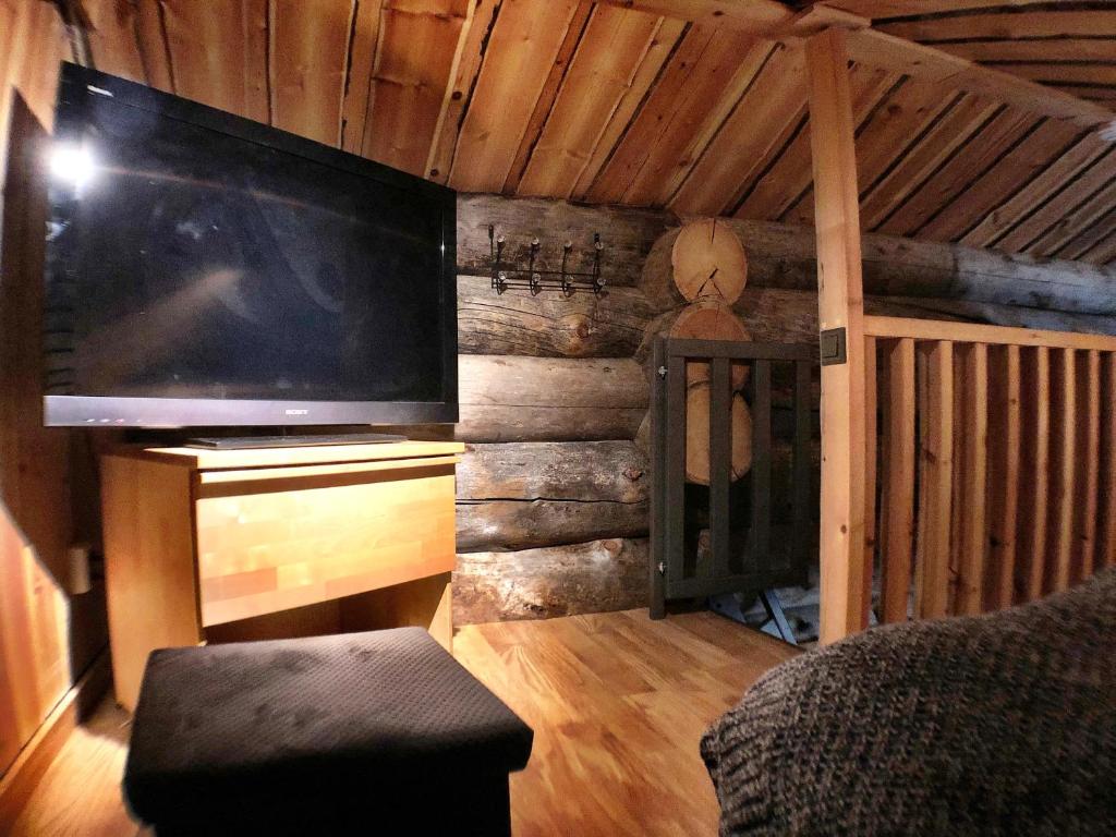 Телевизор и/или развлекательный центр в Ruka Chalet Plage Oliver