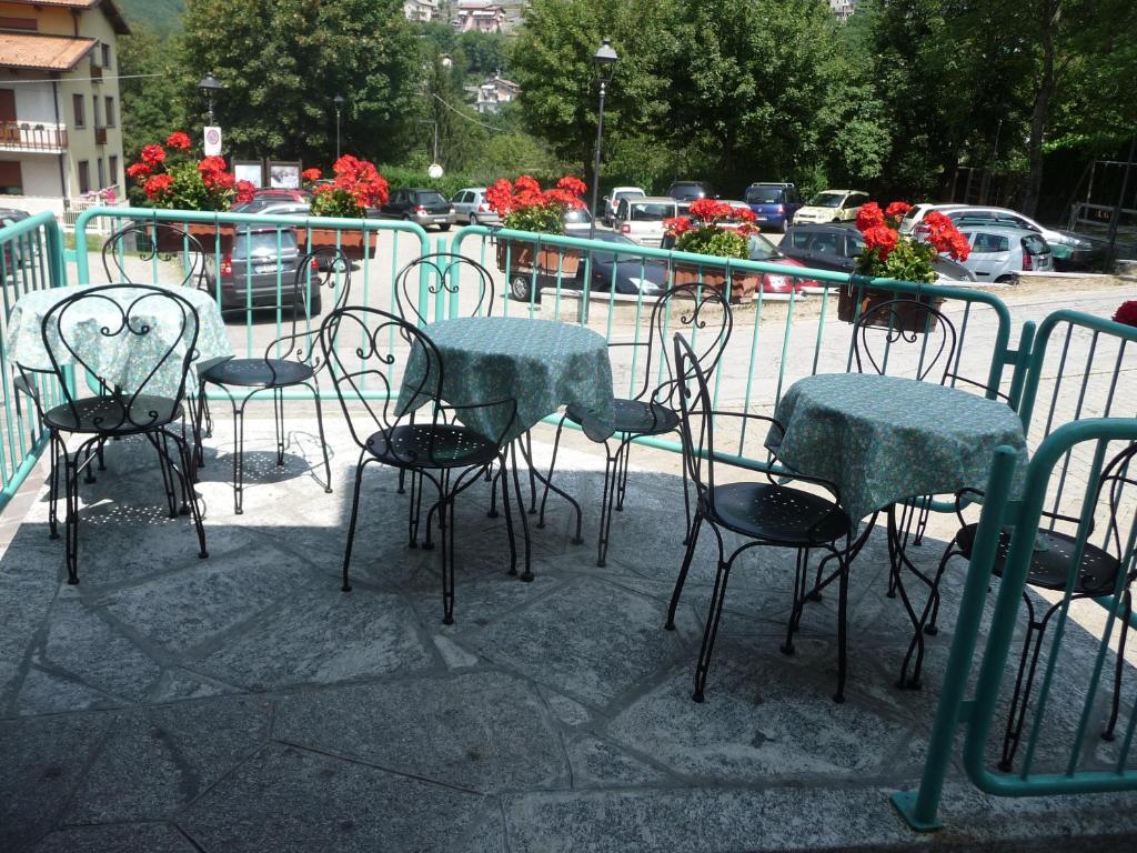 Restaurace v ubytování Hotel National