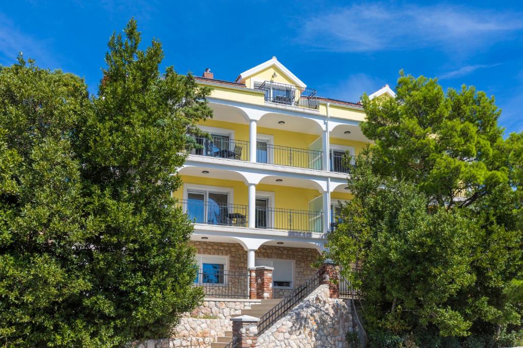 Budova, kde se apartmán nachází