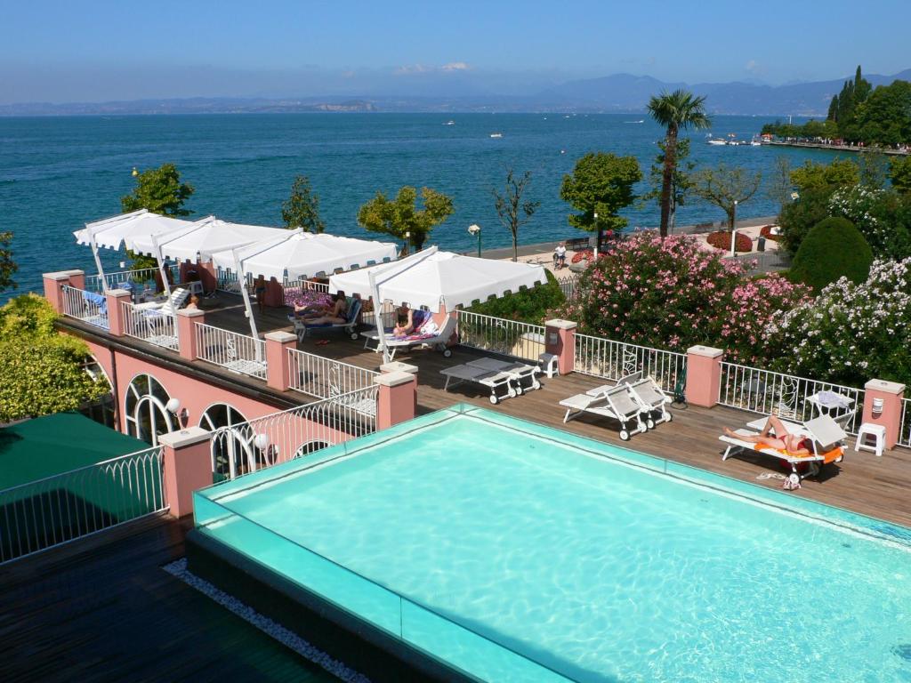 Gallery image of Hotel Alla Riviera in Bardolino