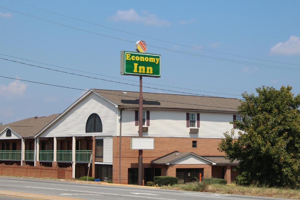 Economy Inn  Statesville