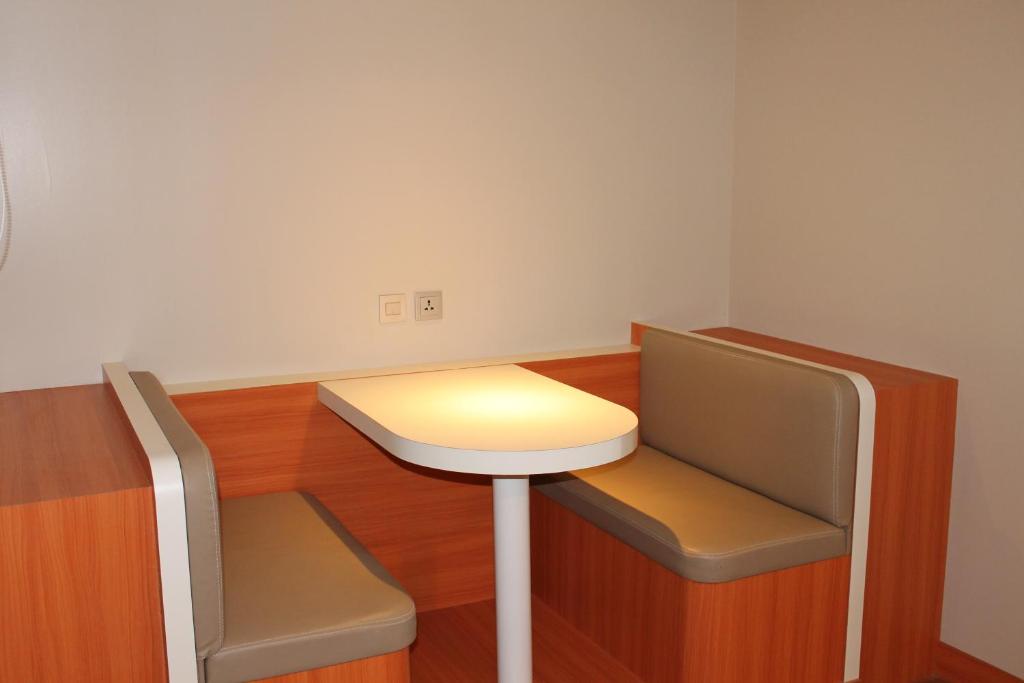 Doulos Phos The Ship Hotel - 15