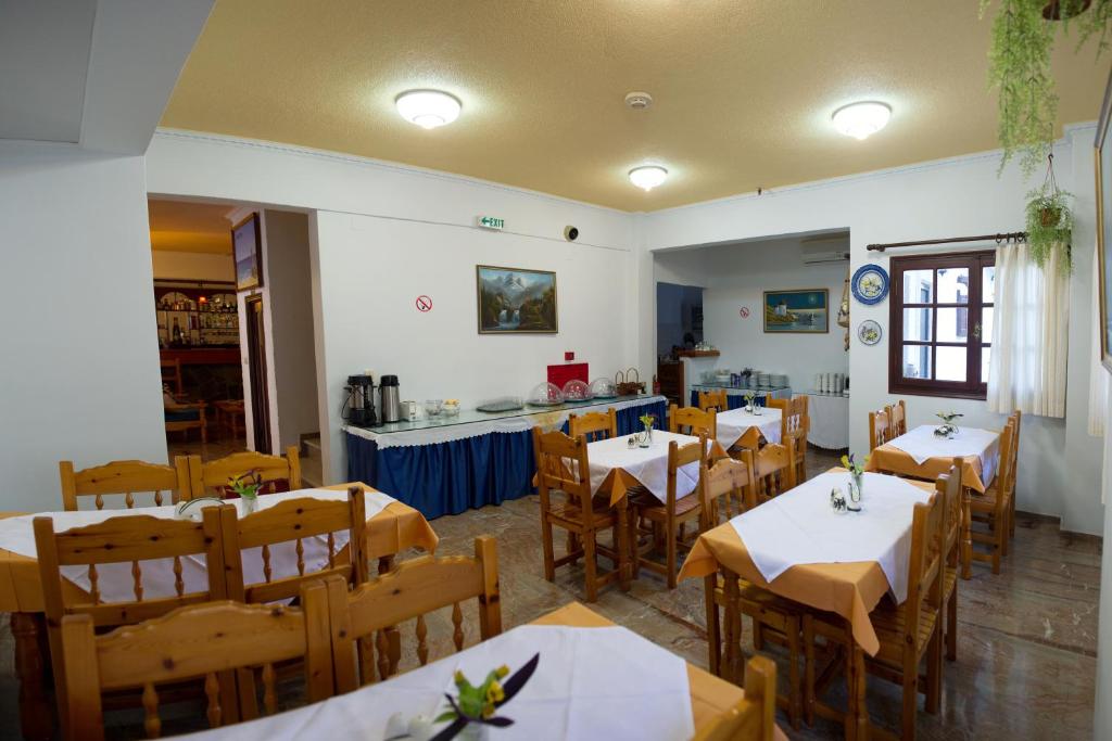 Restaurace v ubytování Hotel Nostos
