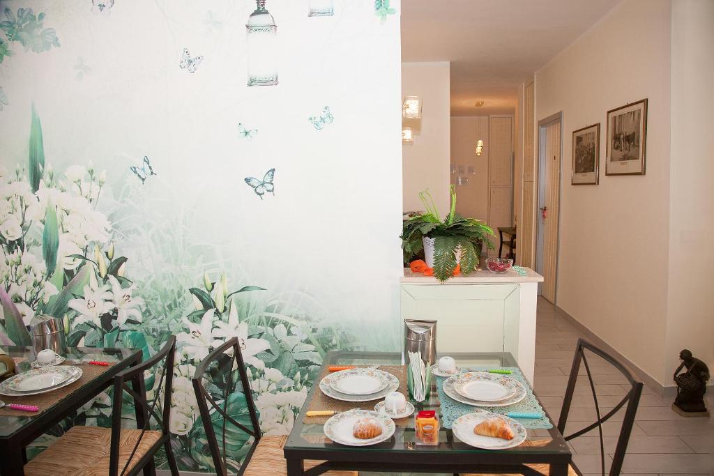 Jedlo v ubytovaní bed & breakfast alebo blízkom okolí