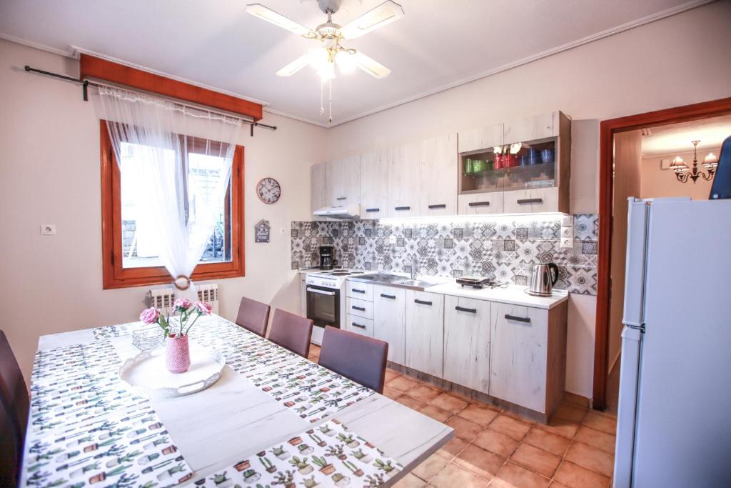 Only yours Meteora - 4