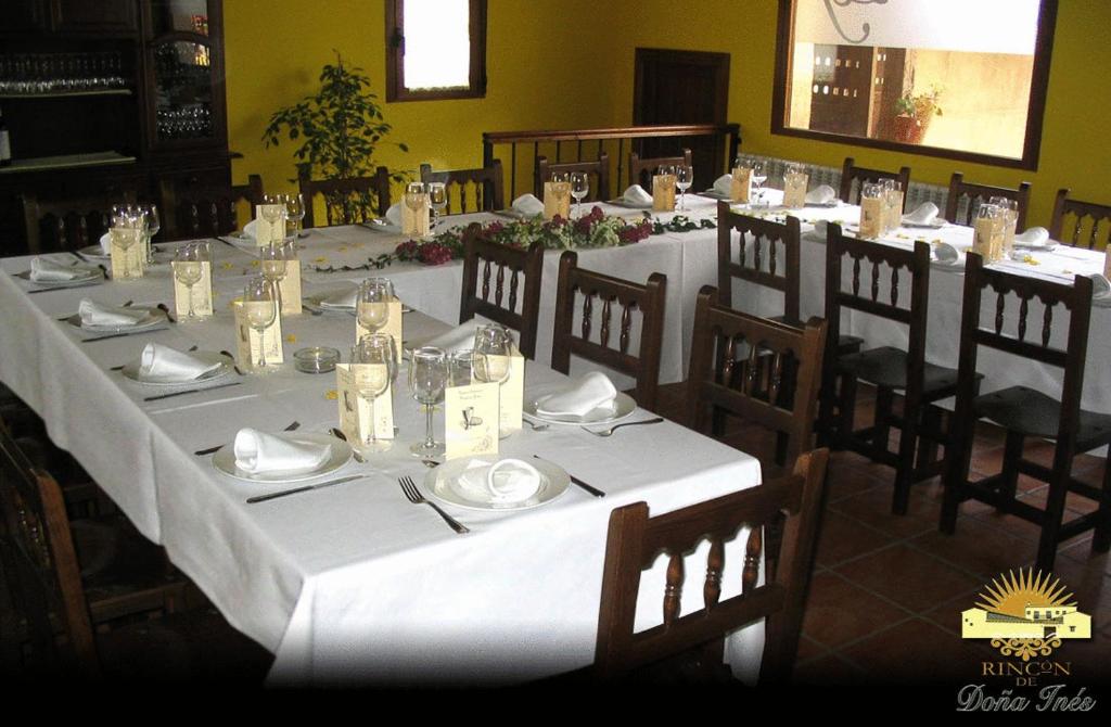 Restaurace v ubytování Hotel Rural Rincón de Doña Inés