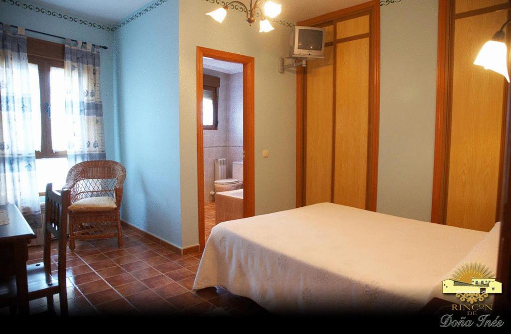 Postel nebo postele na pokoji v ubytování Hotel Rural Rincón de Doña Inés