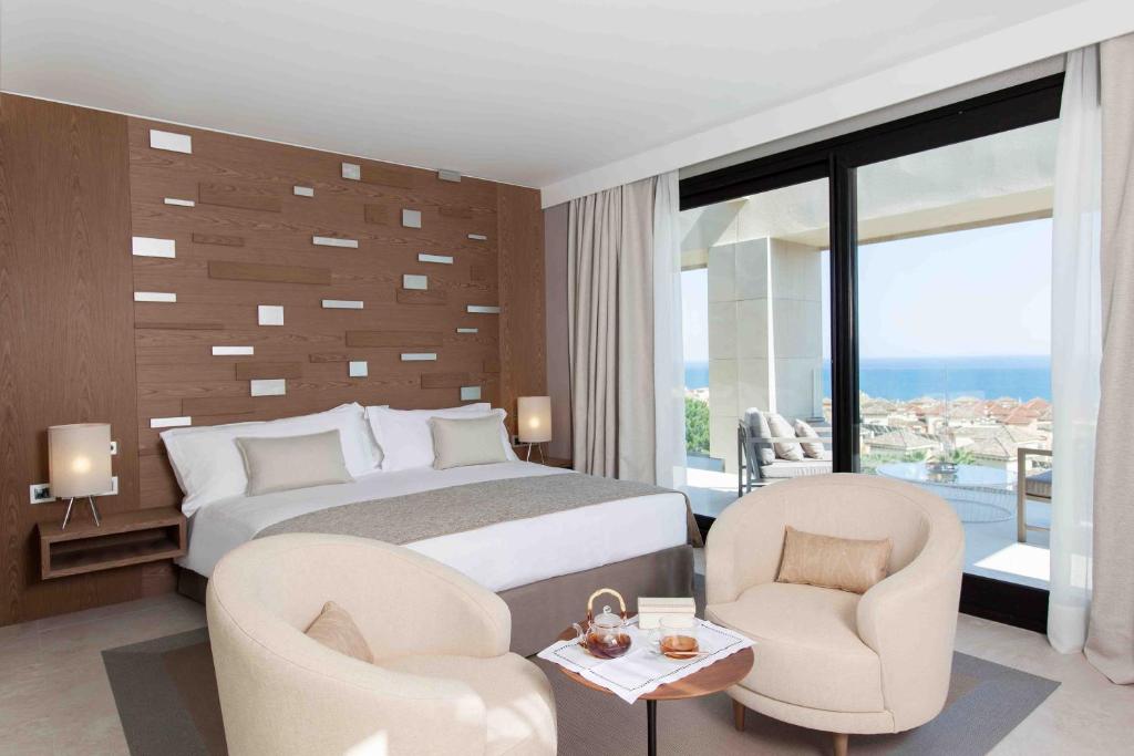 The Oasis by Don Carlos Resort, Marbella – Precios 2022 ...