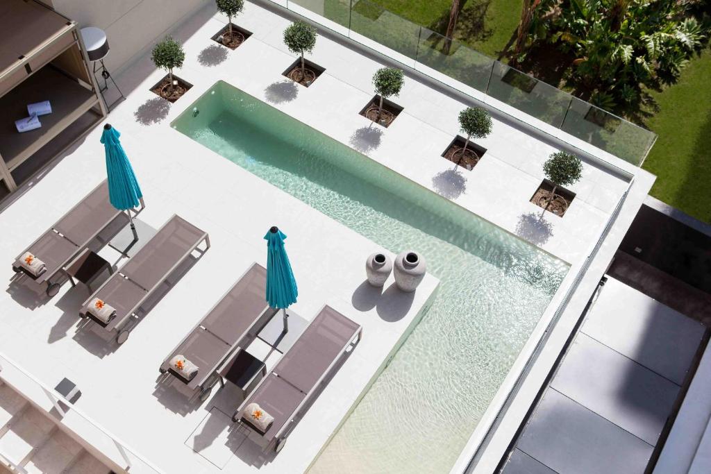 The Oasis by Don Carlos Resort, Marbella – Precios ...