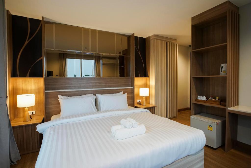 Nantra Chiangmai Riverfront Hotel - Double Room With Street View