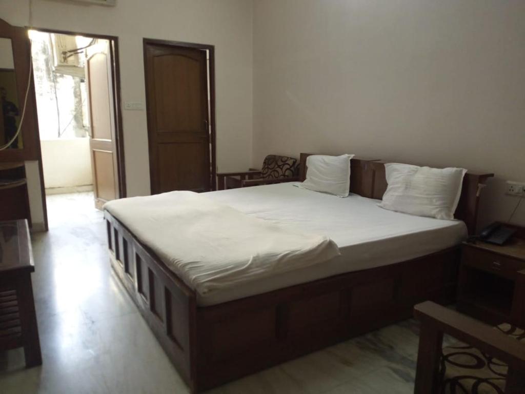 Hotel Shri Ganga Palace - Housity