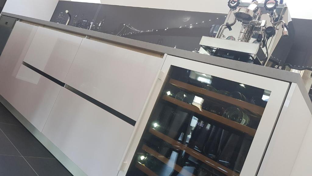 Kuchyň nebo kuchyňský kout v ubytování Dachgeschoss Designer-Loft Arlberg - Montafon