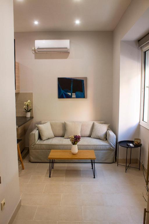 12 Keys Athens Apartments - 1