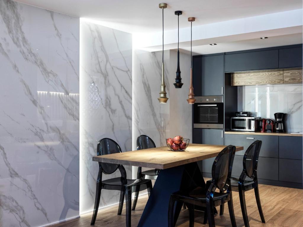 Kuchyňa alebo kuchynka v ubytovaní Kolonaki 8 - Design Suites & Lofts