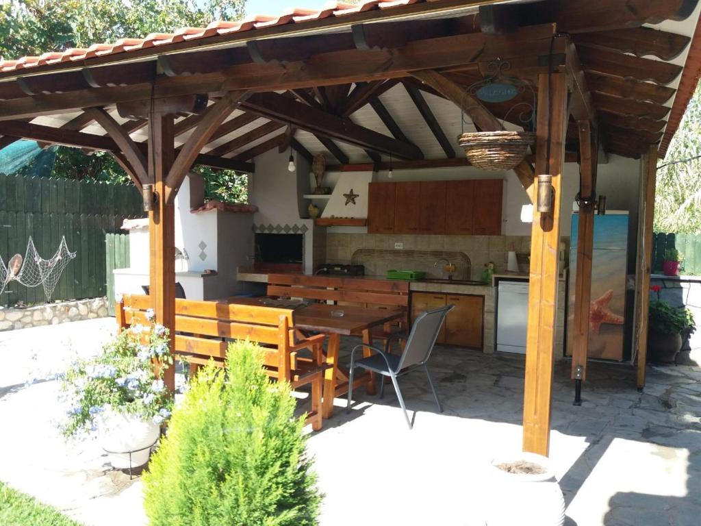 Vonkajšia záhrada v ubytovaní Vourvourou Antonis House