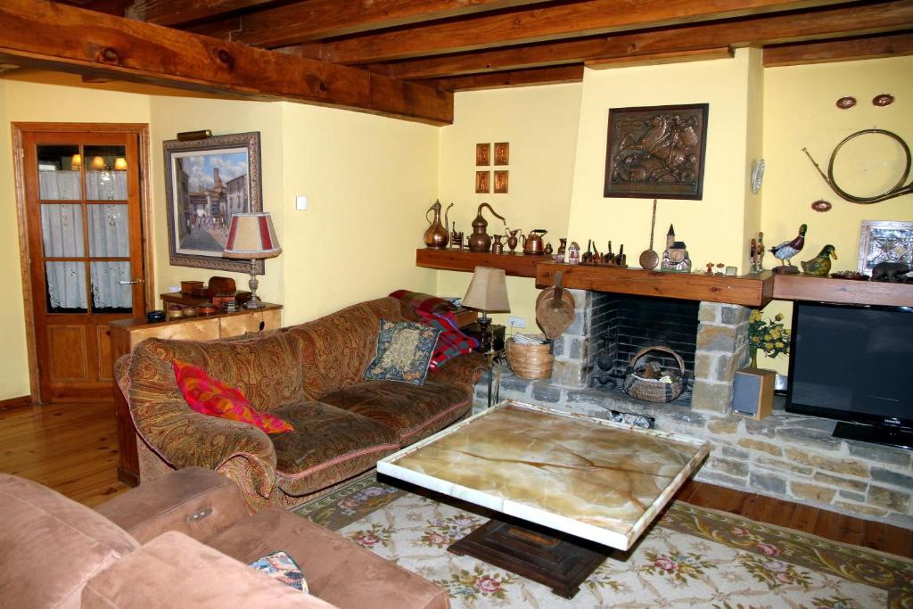Χώρος καθιστικού στο Salardu magnifica casa