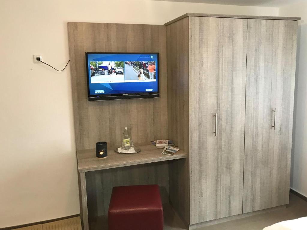 TV a/nebo společenská místnost v ubytování Pension Haus Astenblick