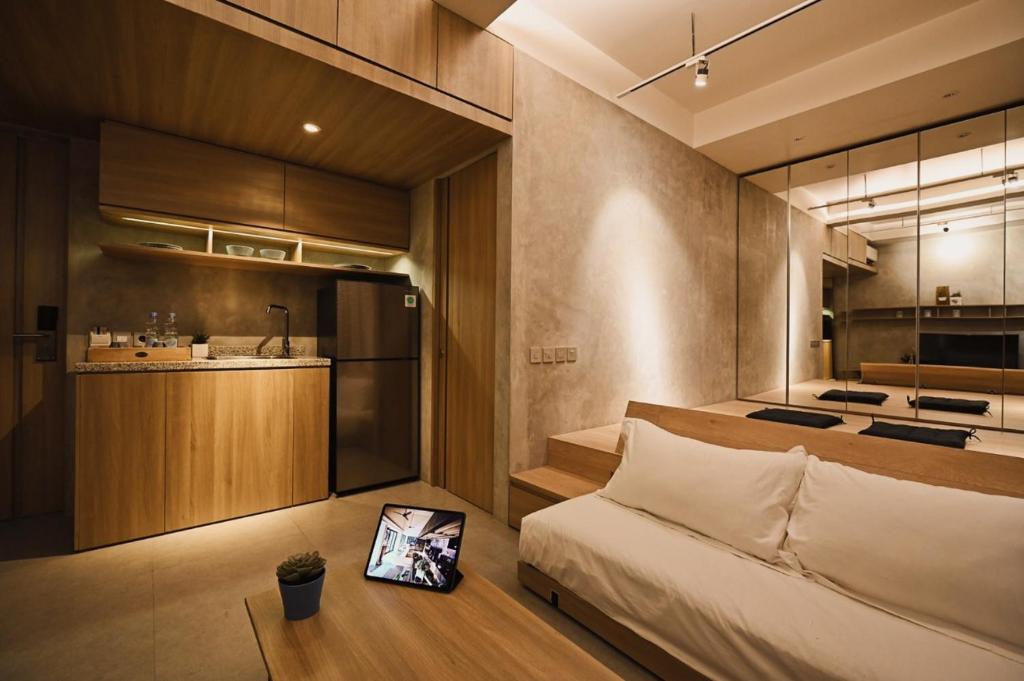 Nostoi, Jakarta – Updated 2021 Prices