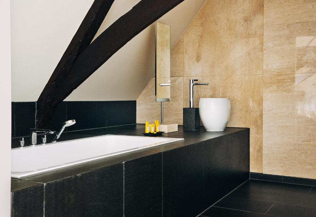 Prinsenhof - Resim 3