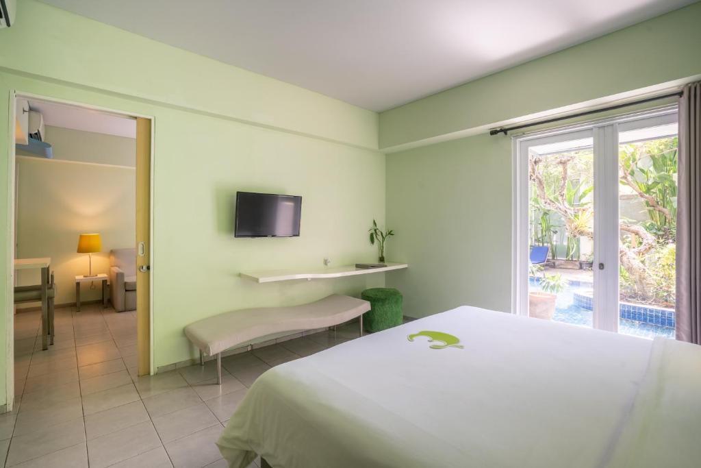 EDEN Hotel Kuta Bali - EDEN Suite Double Room With Balcony
