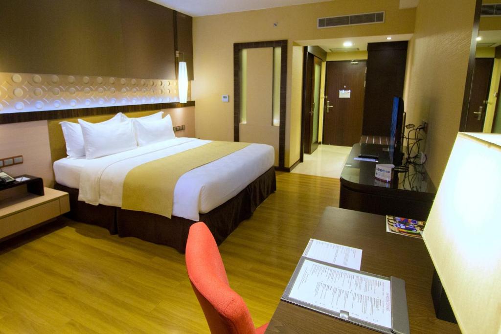 Photo of Grand Deluxe Double or Twin Room #4