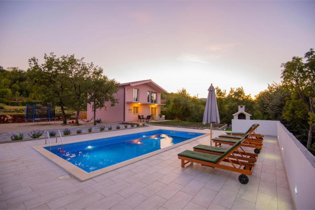 Holiday house Elizabeta near Imotski, private pool