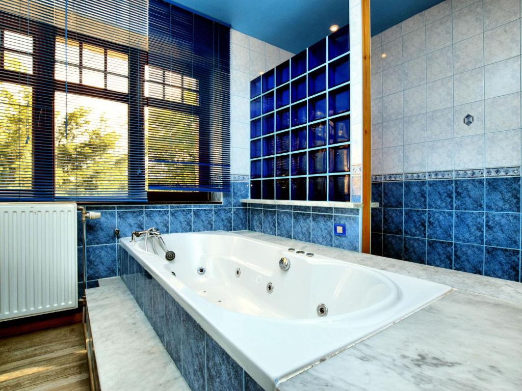 Koupelna v ubytování Holiday Home in Ardennes with Sauna