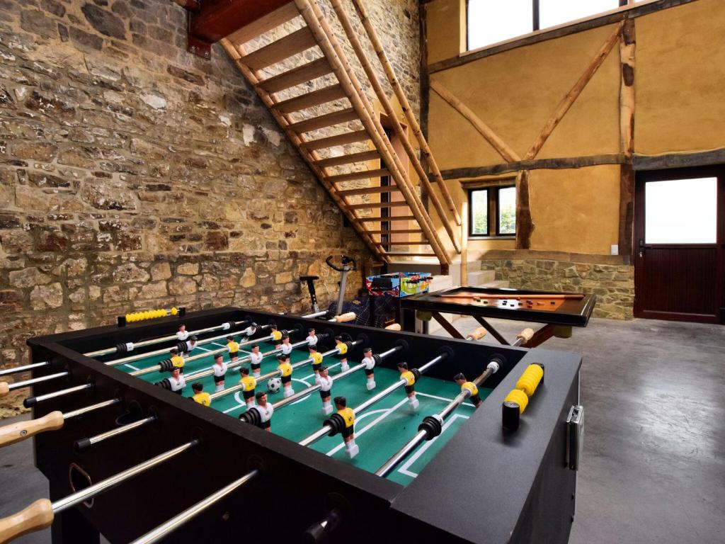 Herní místnost v ubytování Holiday Home in Ardennes with Sauna