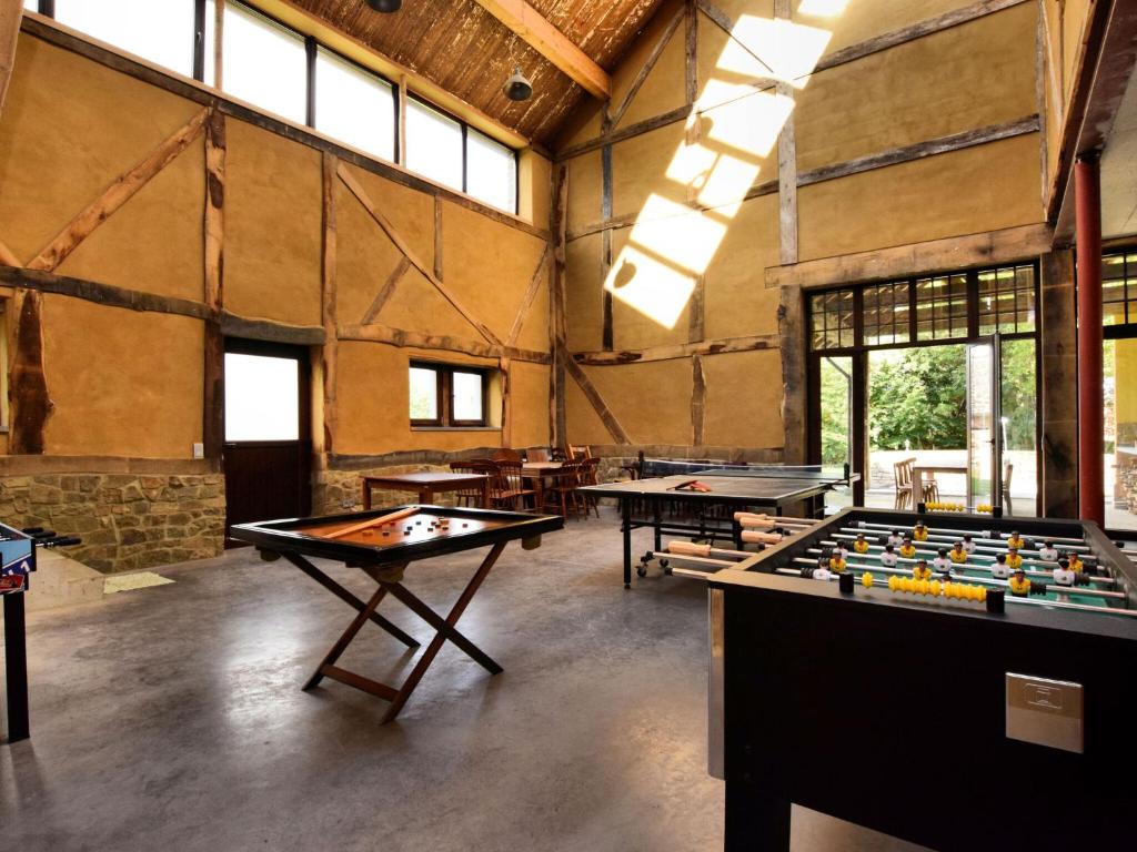 Herní místnost v ubytování Holiday Home in Ardennes with Sauna