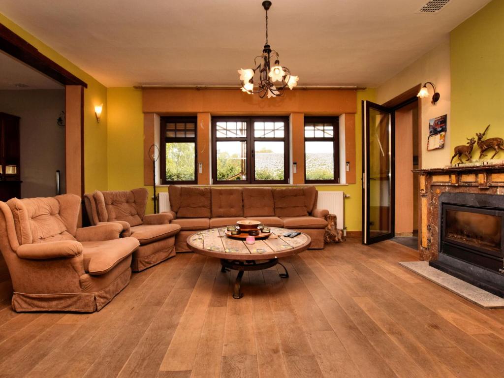 Posezení v ubytování Holiday Home in Ardennes with Sauna