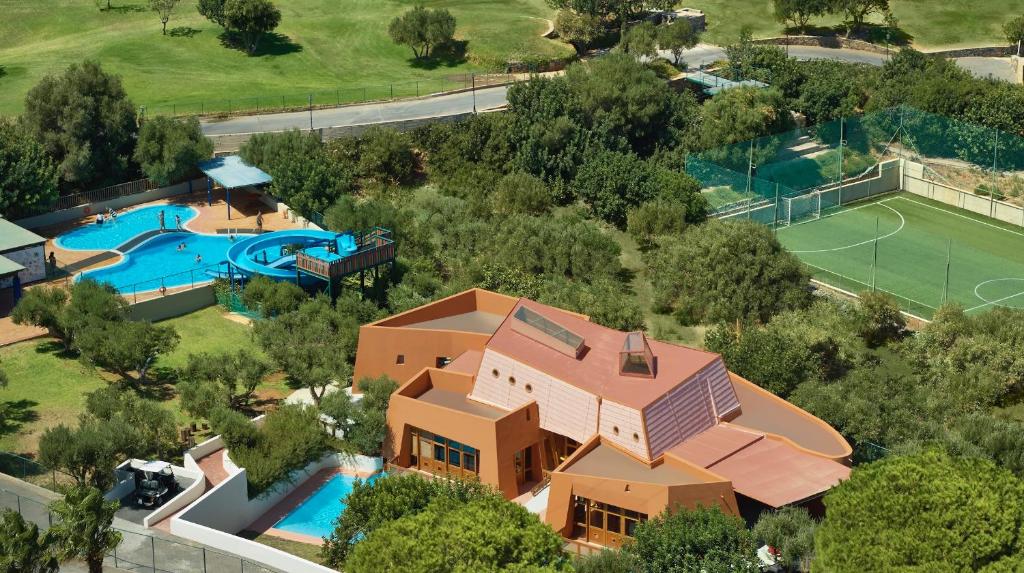 Бассейн в Porto Elounda Golf & Spa Resort, Six Senses Spa или поблизости